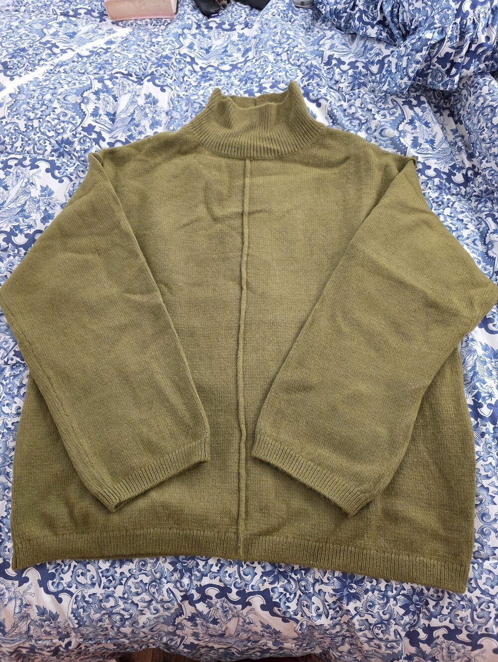 NWT H&M Knit Olive Green Pullover XL